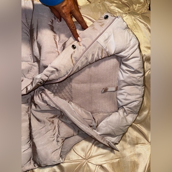 Lululemon In A Flurry Vest. Porcelain Pink. Sz 10. - Picture 6 of 13